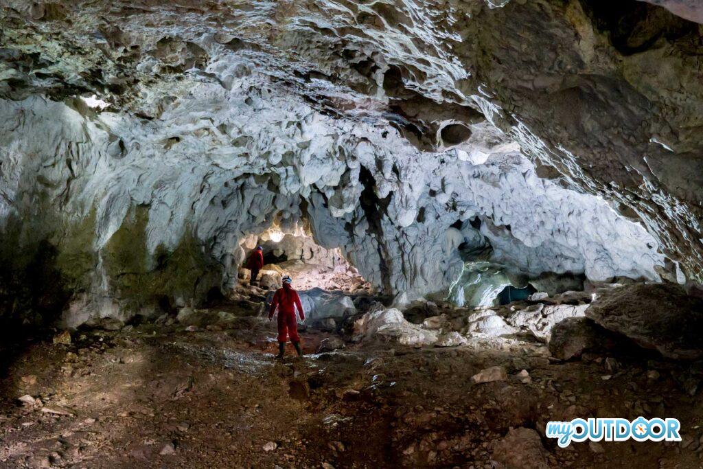 Grotta di Nerone o della Moneta a Monte Nerone