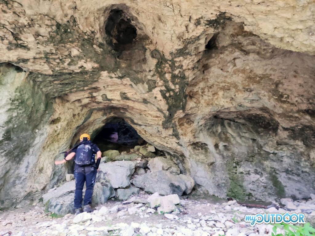 Grotta del Borghetto - ingresso principale